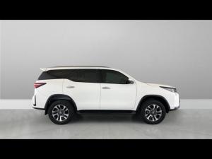 Toyota Fortuner 2.4GD-6 4x4 - Image 3