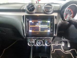 Suzuki Swift 1.2 GLX - Image 13