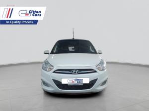 Hyundai i10 1.1 GLS/MOTION - Image 2
