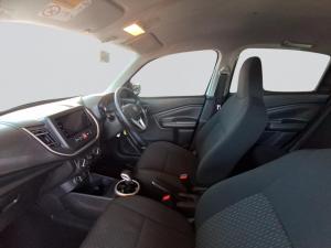 Toyota Vitz 1.0 XR AMT - Image 3