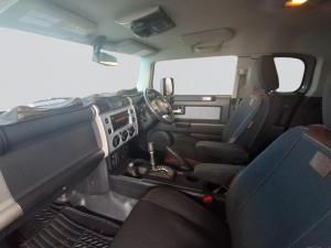 Toyota L/CRUISER FJ 4.0 V6 Cruiser - Image 3