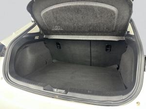 Mazda MAZDA3 1.6 Dynamic 5-Door automatic - Image 16