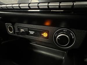 Mazda BT-50 3.0TD Individual 4X4 automatic D/C - Image 7