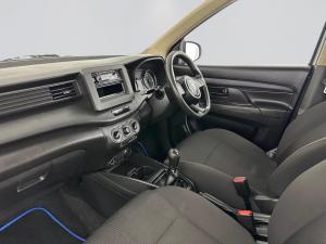 Suzuki Ertiga 1.5 GA - Image 15