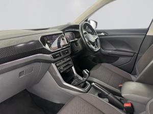 Volkswagen T-CROSS 1.5 TSI R-LINE DSG - Image 11