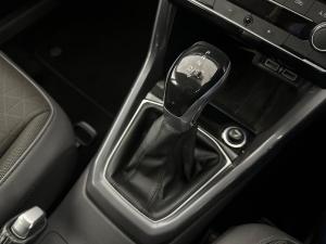 Volkswagen T-CROSS 1.5 TSI R-LINE DSG - Image 9