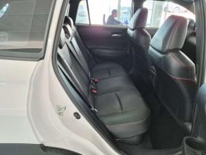 Toyota Corolla Cross 1.8 GR-S Hybrid - Image 10