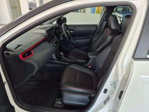 Toyota Corolla Cross 1.8 GR-S Hybrid - Image 12