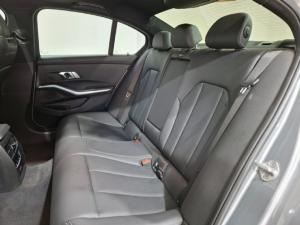 BMW 3 Series 318i M Sport - Image 12