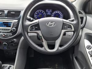 Hyundai Accent sedan 1.6 Glide - Image 3