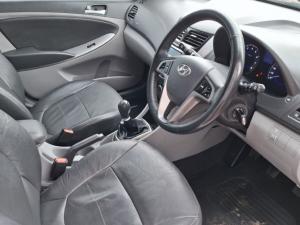 Hyundai Accent sedan 1.6 Glide - Image 5