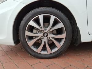 Hyundai Accent sedan 1.6 Glide - Image 8