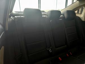 Volkswagen Polo sedan 1.6 Life auto - Image 6