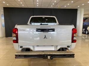 Mitsubishi Triton 2.4DI-D double cab GL - Image 4