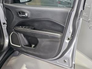 Jeep Compass 1.4T Longitude auto - Image 12