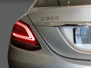 Mercedes-Benz C-Class C200 - Image 19