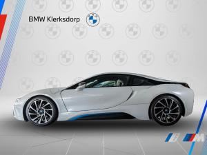 BMW i8 eDrive coupe Protonic Frozen Yellow Edition - Image 5