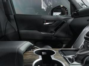 Toyota Land Cruiser 300 3.3D ZX - Image 12