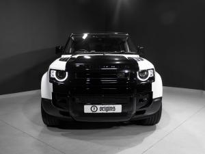 Land Rover Defender 110 D300 SE - Image 2