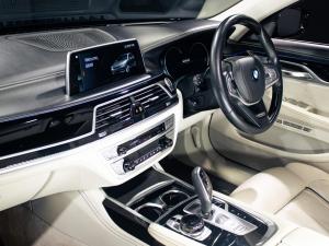 BMW 7 Series 750i Individual - Image 18