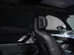 BMW 7 Series 740i - Image 10