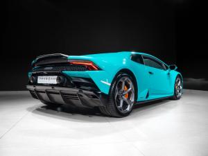 Lamborghini Huracan Evo coupe - Image 4