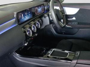 Mercedes-Benz CLA CLA200 Progressive - Image 11