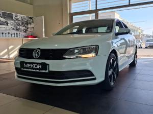 Volkswagen Jetta 1.6 Conceptline - Image 3