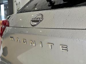 Nissan Magnite 1.0 Visia auto - Image 8