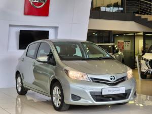 Toyota Yaris 5-door 1.3 Xi - Image 4