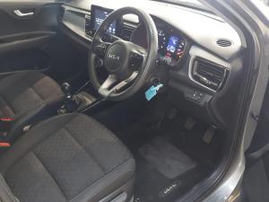 Kia Rio hatch 1.2 LS - Image 11