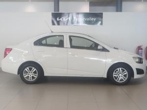 Chevrolet Sonic sedan 1.6 LS - Image 4