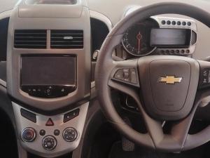 Chevrolet Sonic sedan 1.6 LS - Image 9