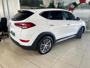 Hyundai Tucson 2.0 Premium auto - Image 3