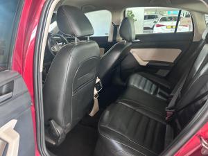 Volkswagen Polo sedan 1.6 Life - Image 6