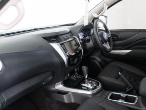 Nissan Navara 2.5DDTi double cab LE Plus - Image 15