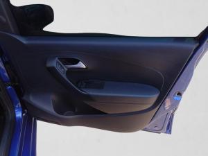 Volkswagen Polo Vivo hatch 1.4 Comfortline - Image 15