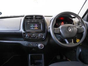Renault Kwid 1.0 Techno auto - Image 17