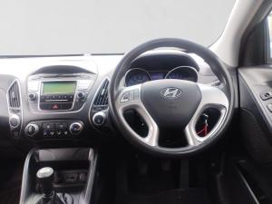 Hyundai ix35 2.0 GL - Image 13