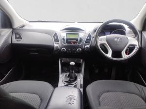 Hyundai ix35 2.0 GL - Image 15