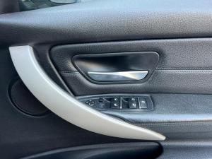 BMW 3 Series 320i auto - Image 8