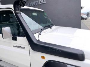 Toyota Land Cruiser 79 4.0 V6 single cab - Image 2