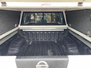 Nissan Navara 2.5dCi double cab LE auto - Image 7