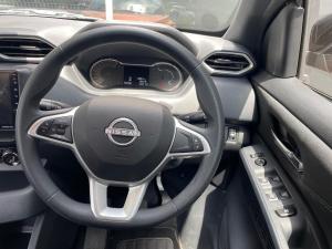 Nissan Magnite 1.0 Visia auto - Image 19