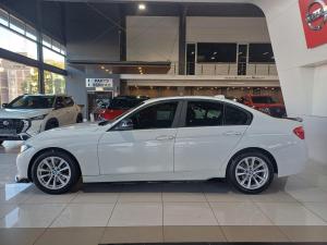 BMW 3 Series 330i auto - Image 13