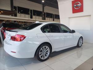 BMW 3 Series 330i auto - Image 9