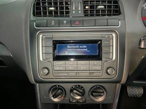 Volkswagen Polo Vivo hatch 1.6 Comfortline auto - Image 15