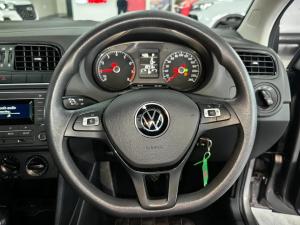 Volkswagen Polo Vivo hatch 1.6 Comfortline auto - Image 16