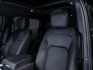 Land Rover Defender 110 D350 X-Dynamic HSE - Image 12