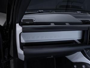 Land Rover Defender 110 D350 X-Dynamic HSE - Image 13